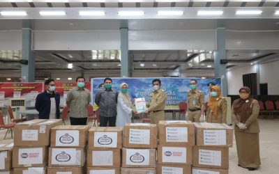 Bantu Cegah Virus Corona, Semen Bosowa Maros Serahkan Bantuan 400 APD ke Pemkab Maros